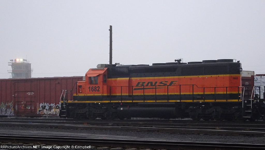 BNSF 1682